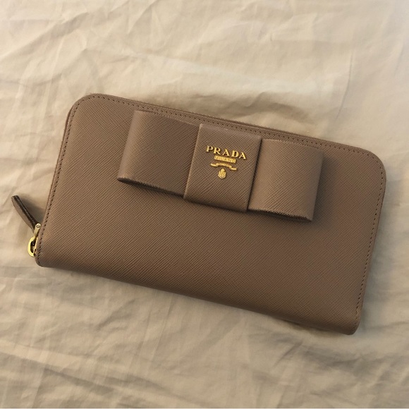 Prada Saffiano Ribbon Bow Zip Around Wallet - Picture 3 of 11